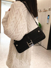 Fashionable Vintage Style Rivet Decor Women's Shoulder Bag shein